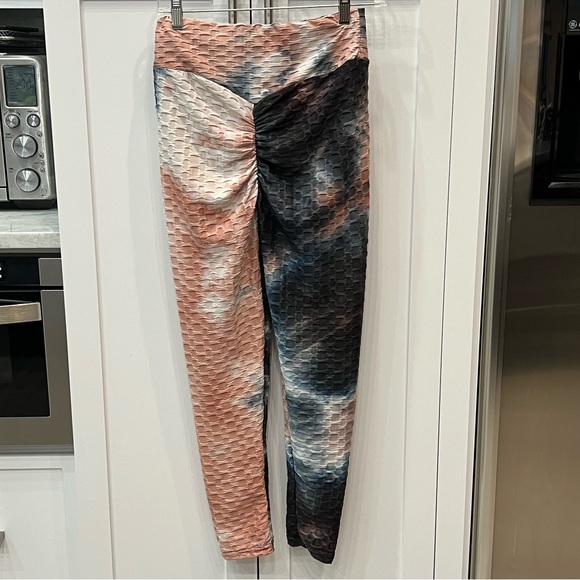 Scrunch Butt Shaping/Lifting Tie Dye 3PC Set With Hooded Jacket - Picture 11 of 13